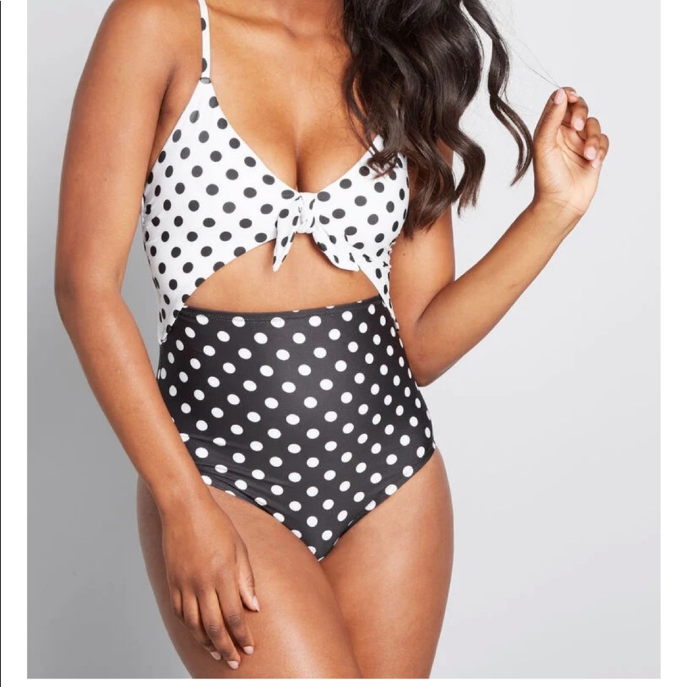 Bathing suit
